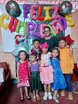 Directora de escuelita dominical Hna.Maria jose